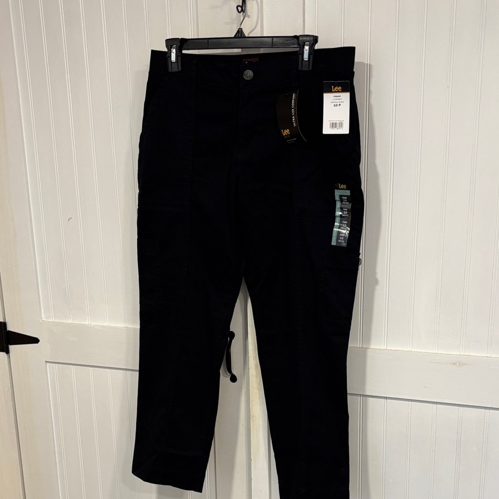 Lee: mid-rise, utility pants, ultra Lux comfort, Cargo Pants size 10P